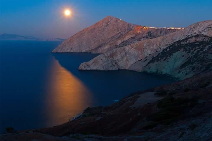 Artemis Rooms Folégandros Exteriér fotografie
