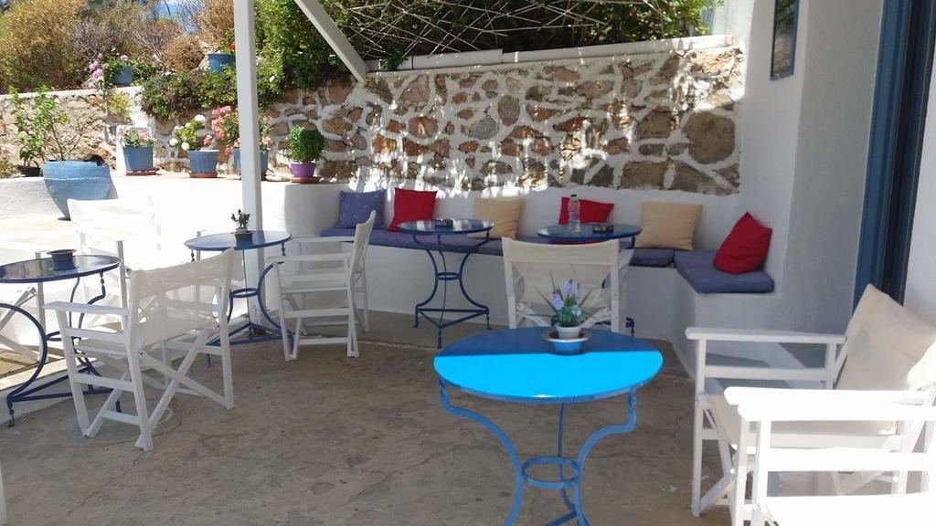 Artemis Rooms Folégandros Exteriér fotografie