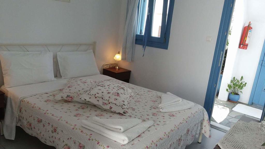 Artemis Rooms Folégandros Exteriér fotografie
